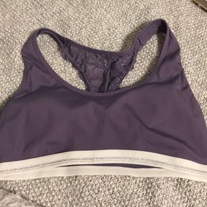 Sports bra